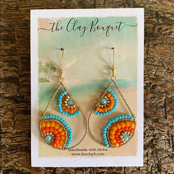🌺Handmade in Hawaii🌺Beaded Earrings - Picture 2 of 5
